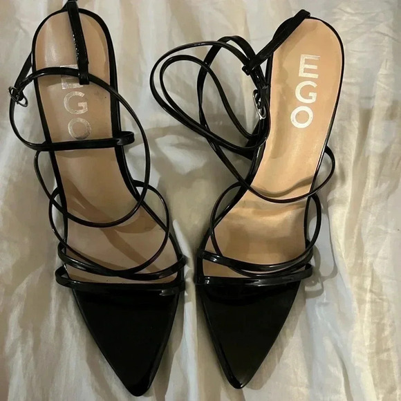 Black pointed heel - Picture 5 of 5